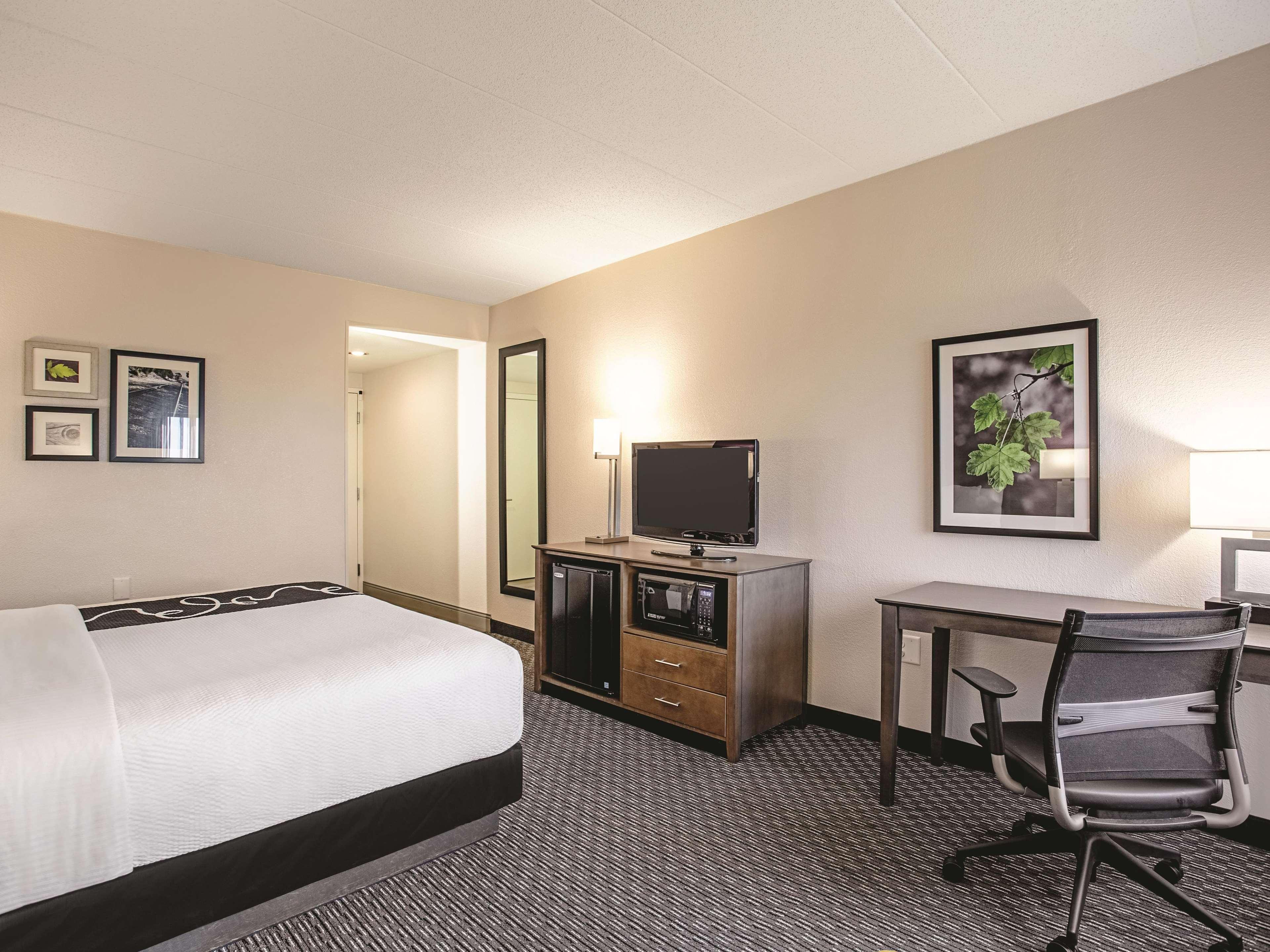La Quinta By Wyndham Baltimore N / White Marsh Rosedale Buitenkant foto